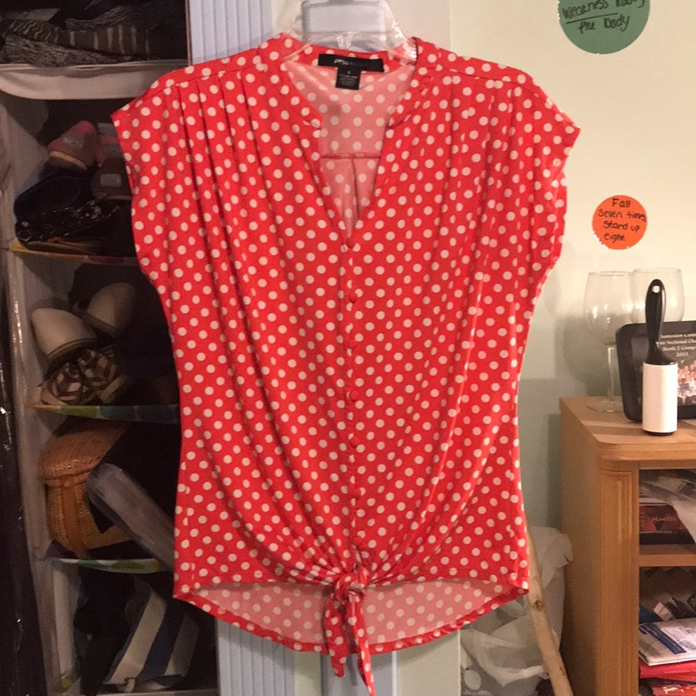 89th & Madison V-neck
